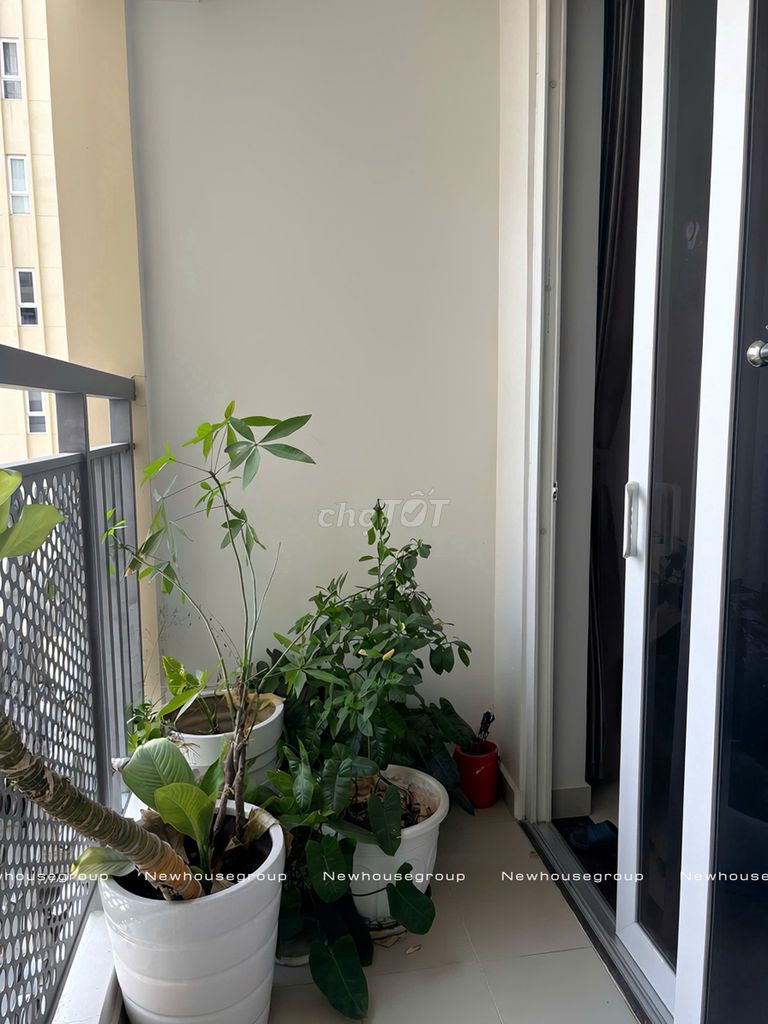 Saigon Mia 2 bedroom 2 15 million quiet view, downtown 7th.