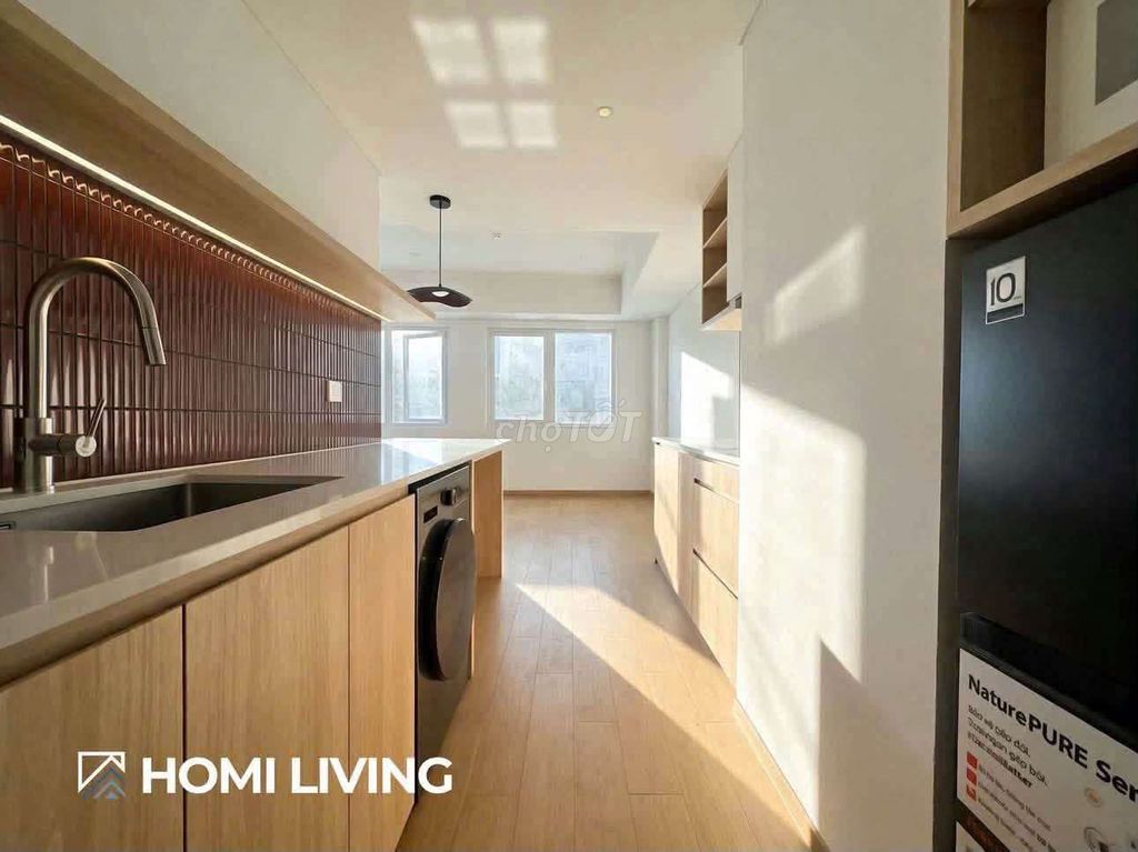 Rent a new apartment, build a separate washing machine, separate the kitchen near the writer's bridge.