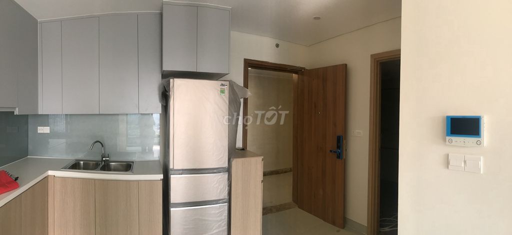Rent a room full of empty furniture.