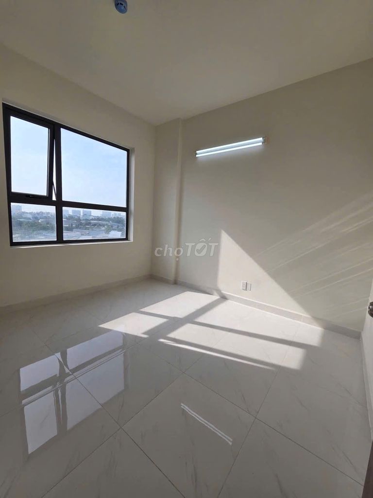 Rent Green River 3 Bedrooms 2 toilets at 10.5 million with three air conditioning, 8th District.