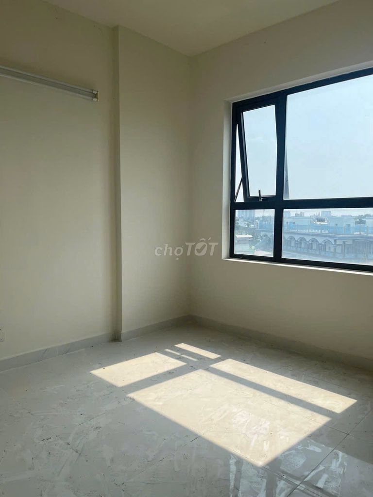 Rent Green River 3 Bedrooms 2 toilets at 10.5 million with three air conditioning, 8th District.