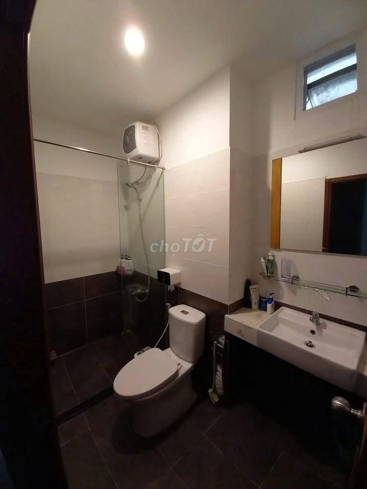 Rent the Baleza apartment. The area of 120 M, 3 bedrooms, 2 toilets, interior. For 15 million.