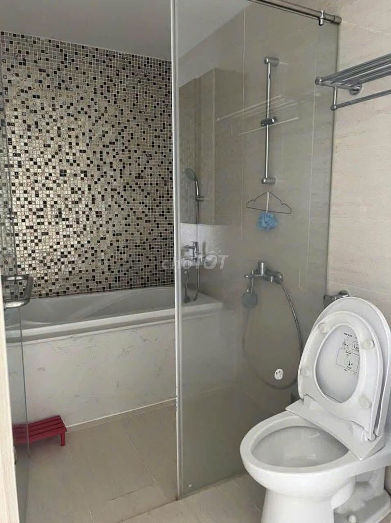 New city ENN 3 bedrooms Open blue tree view 010,000 rents 25 million ath