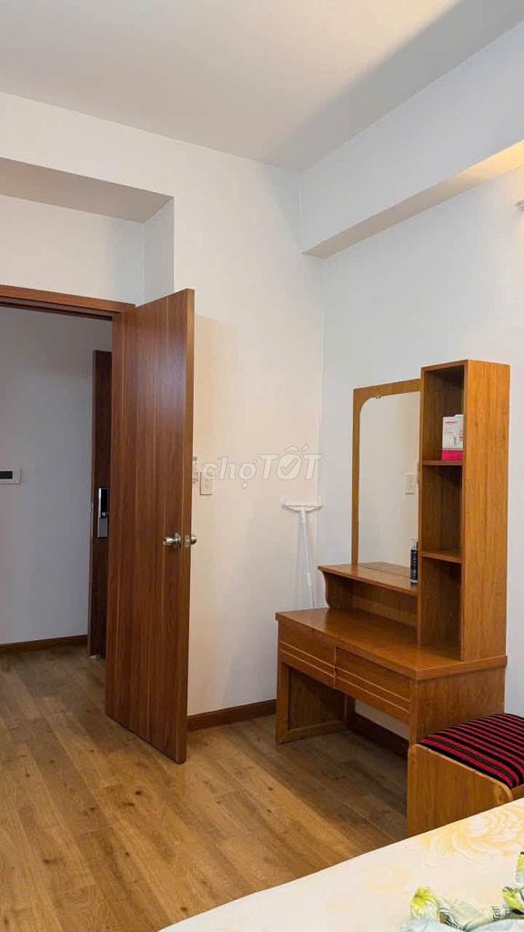C/Caps 1 empty two bedrooms, Full interior cost 9 million - R/c: 31 Phan Huy Ích
