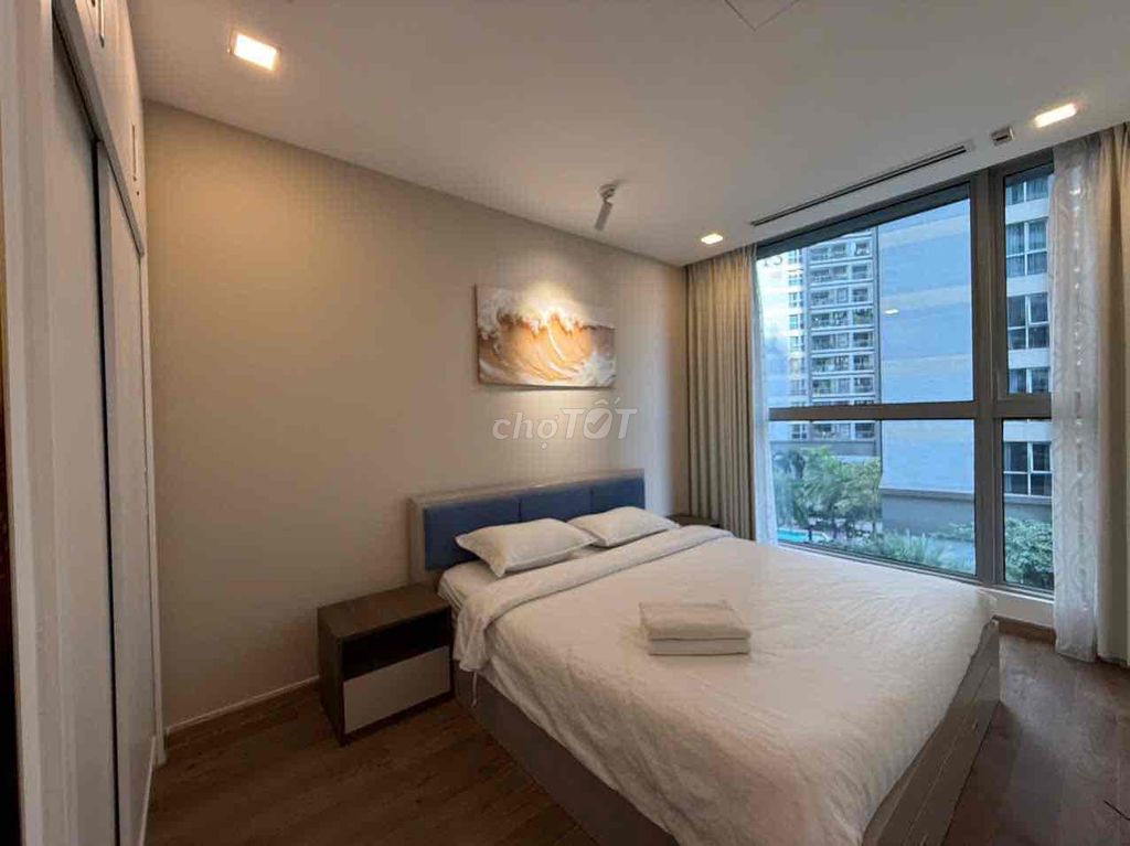 It's Master Cho who rents three bedrooms at 29 million Vinhomes Central Park.