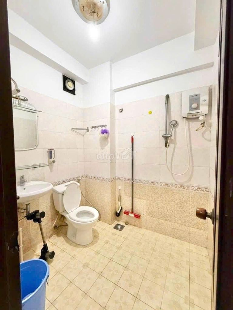 Rent Moscow 12/2 bedrooms, 2 toilets, 7.3 million a month full interior.