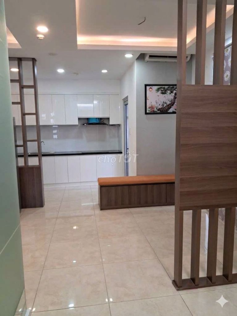 Rent apartment officetel apartment luxcity 528 Huỳnh Tấn Phát