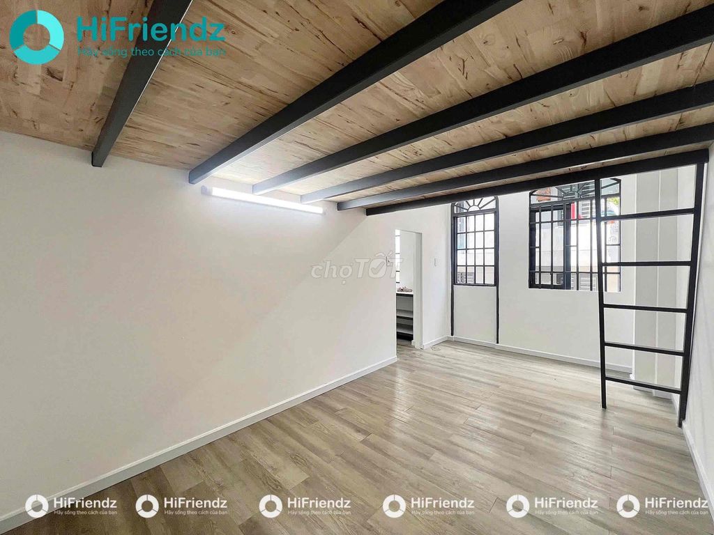 The kitchen apartment is a double-stubent two-way-light.
