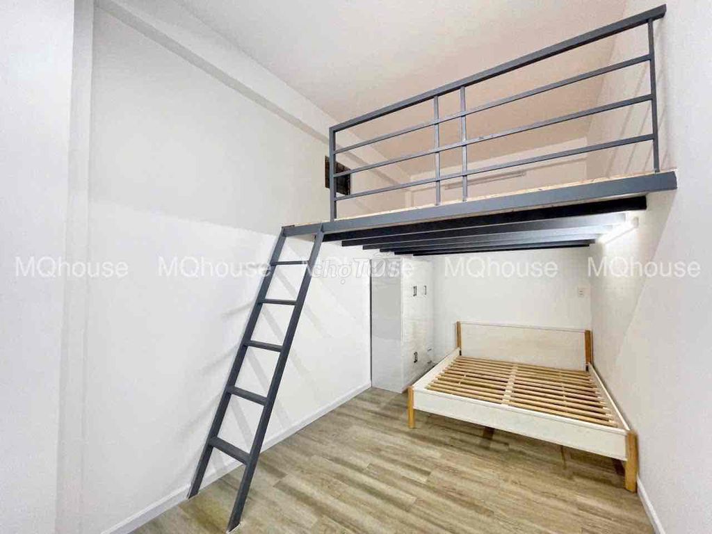The kitchen apartment is a double-stubent two-way-light.