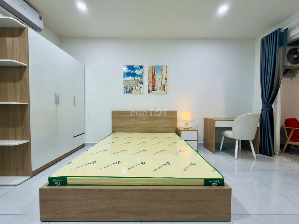 rents an ot Sunrise Riverside full interior