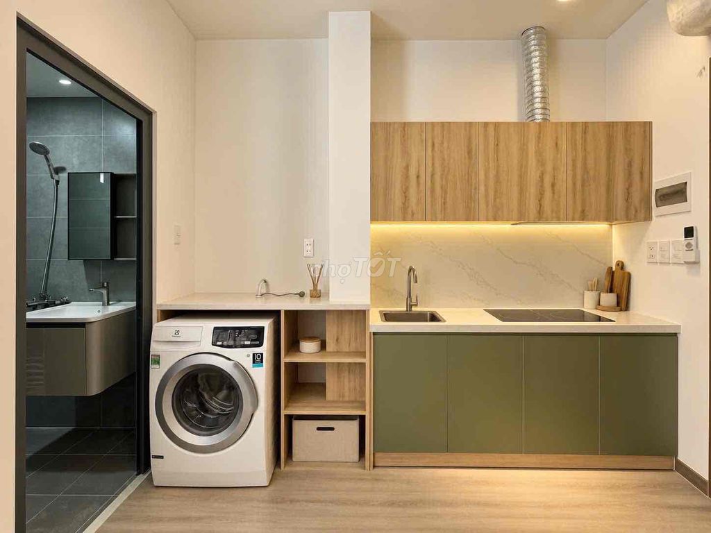 - It's a good apartment, 10th District.
