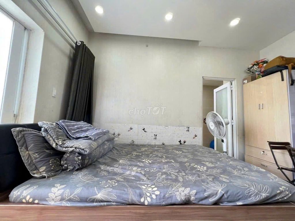 Ctl-Dương Thị Giang-ca 3 p sleep- only 11 million a month.