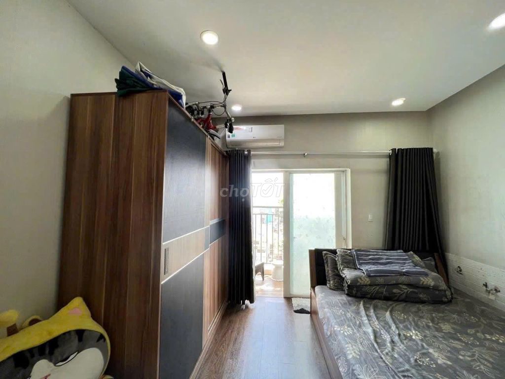 Ctl-Dương Thị Giang-ca 3 p sleep- only 11 million a month.