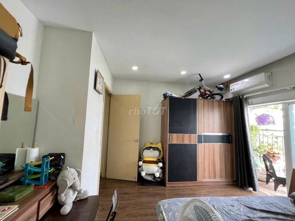 Ctl-Dương Thị Giang-ca 3 p sleep- only 11 million a month.