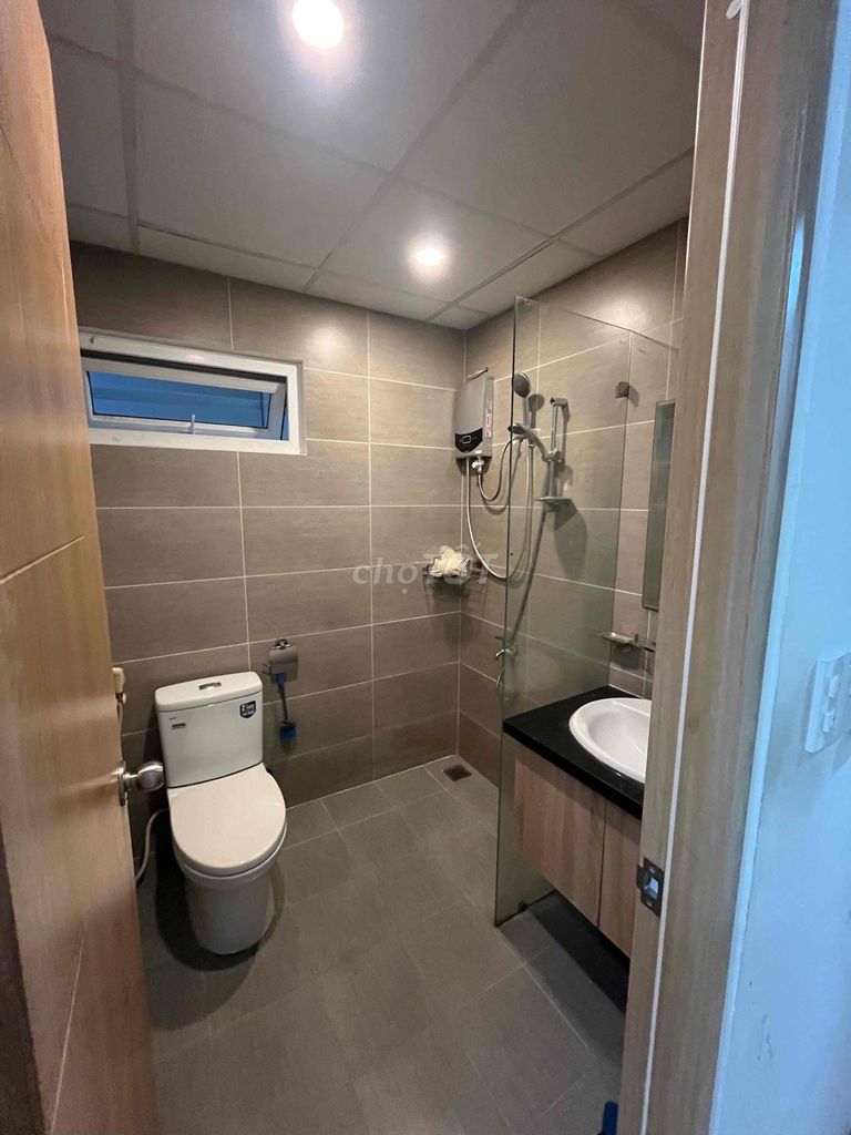 Rent Saigon Gateway apartment 2 bedroom 2 toilets right in front of Thủ Đức
