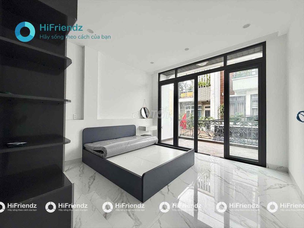 New balcony apartment is built right over Lê Văn Khương over Tân Thới Hiệp.