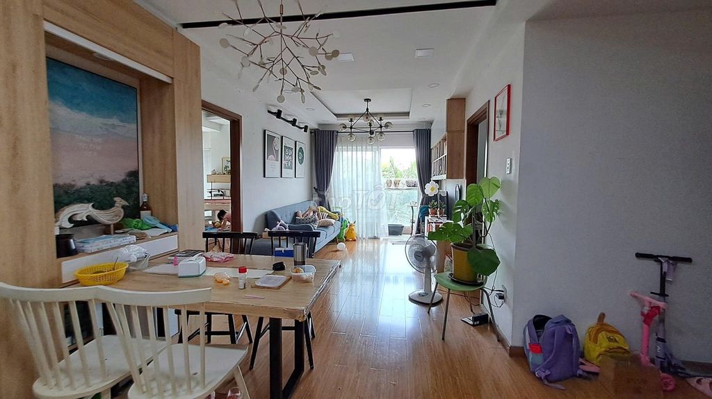 Rent two bedrooms-Sunny Plaza . . . . .. 14 million a month.