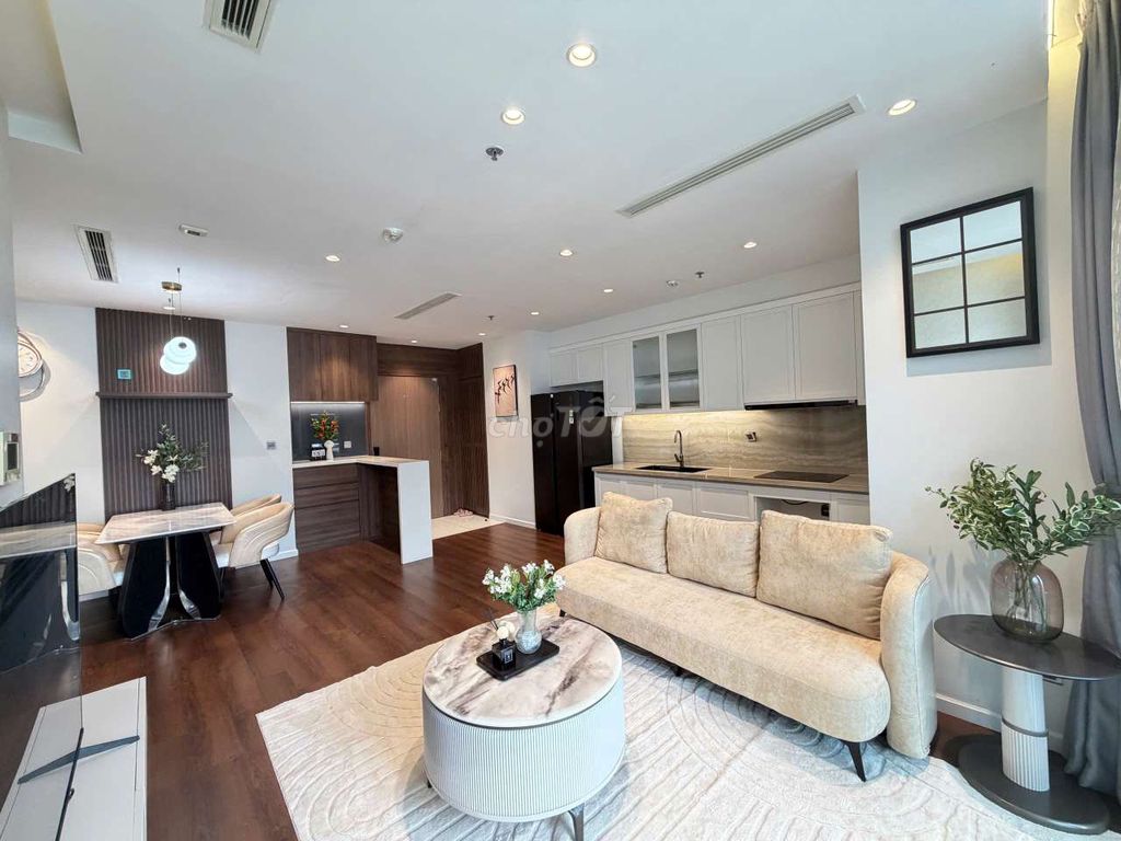 Rent the apartment. A full-class bedroom.