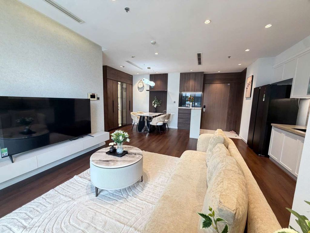 Rent the apartment. A full-class bedroom.