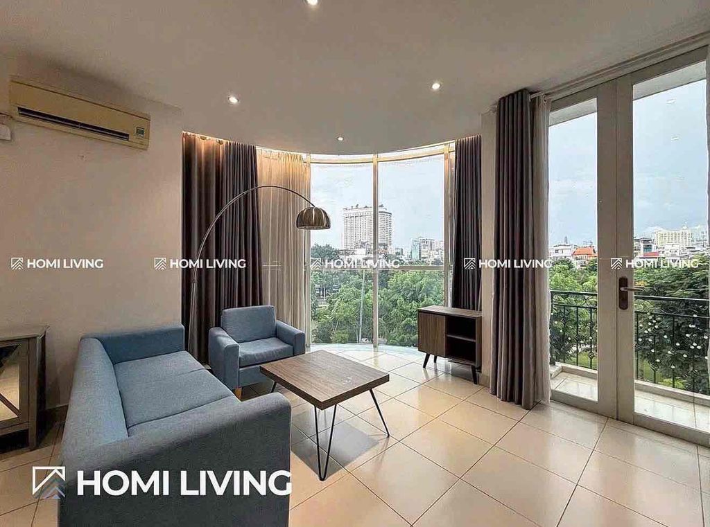 The high-level penhouse apartment is 50 M2 - right Hoàng Hoa Thám - republic