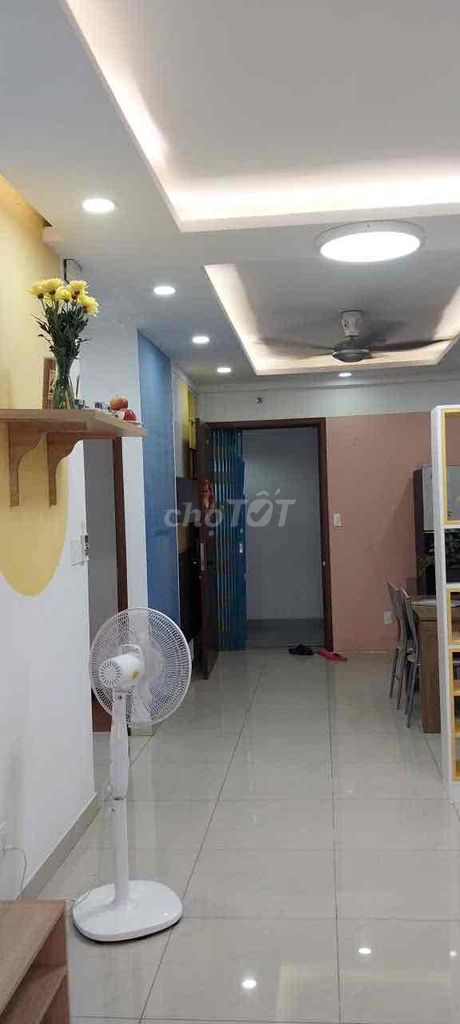 It's two bedrooms for Ruby Celalon. Two bedrooms. Two nice, clean-story toilets at 12.5 million.