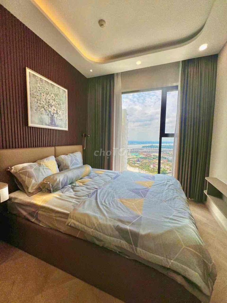 Rent two bedrooms The Opus One 10 million months.