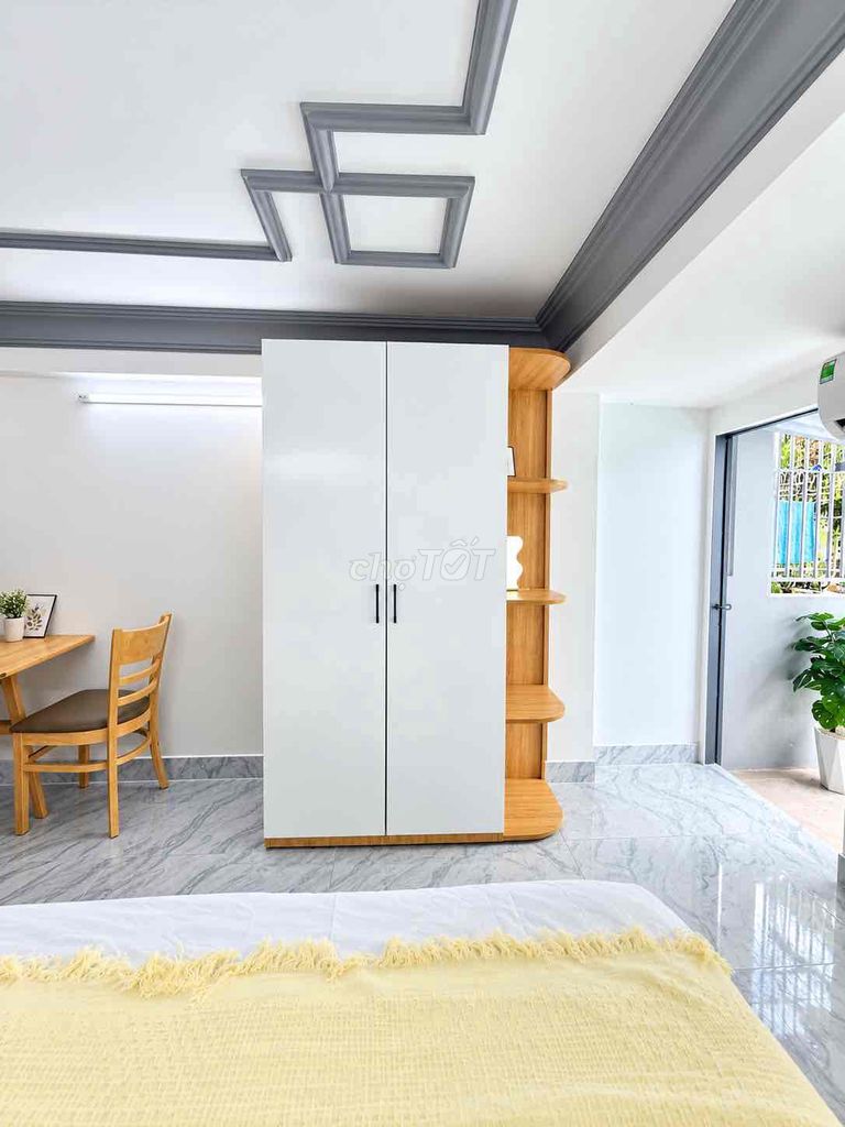Rent the Gò Vấp balcony studio apartment.
