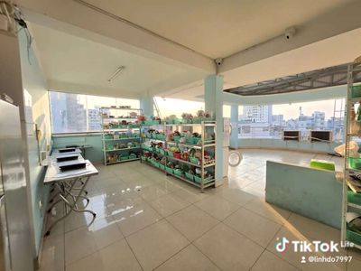 The underprivileged dorm for the successful military student