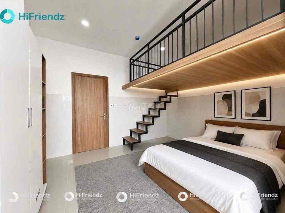 Rent the service apartment opposite the literary college.