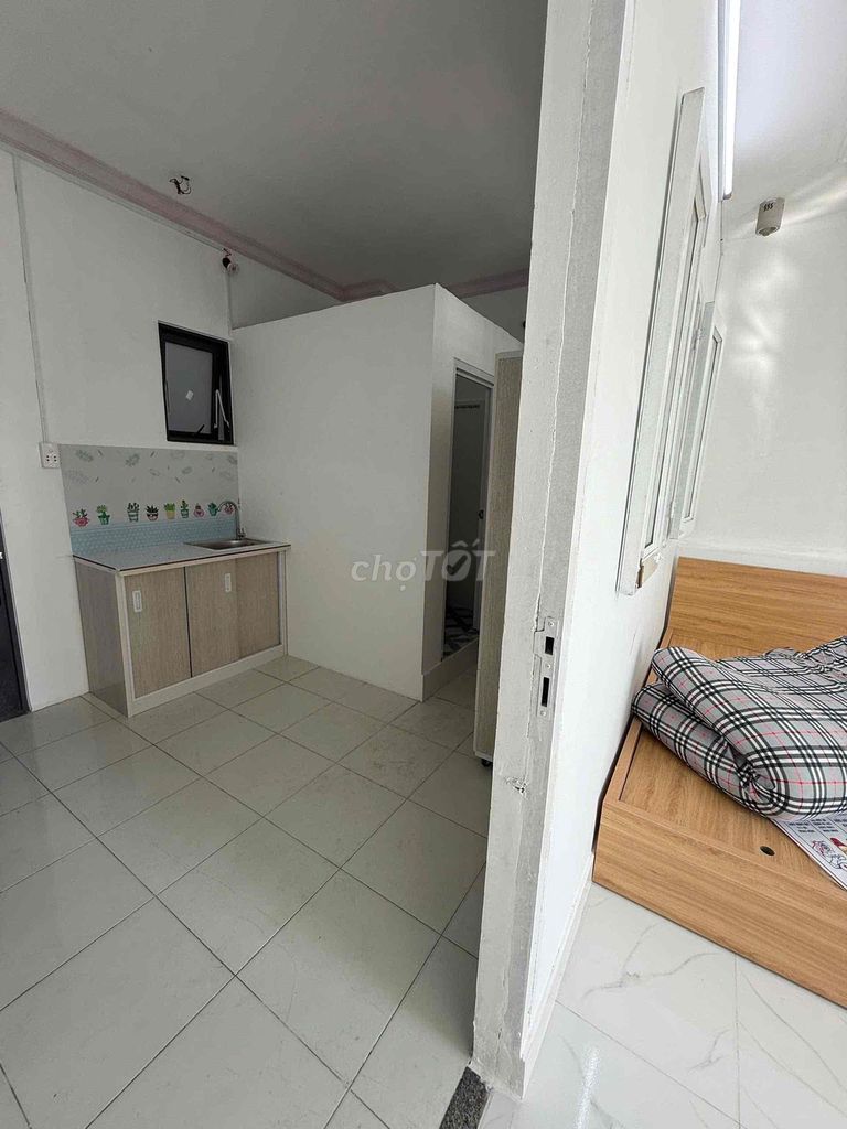 The studio is a full-intracted kitchen room in the rocket.