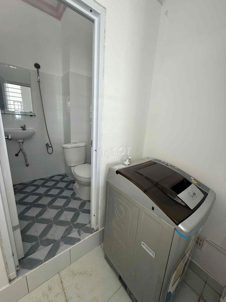 The studio is a full-intracted kitchen room in the rocket.