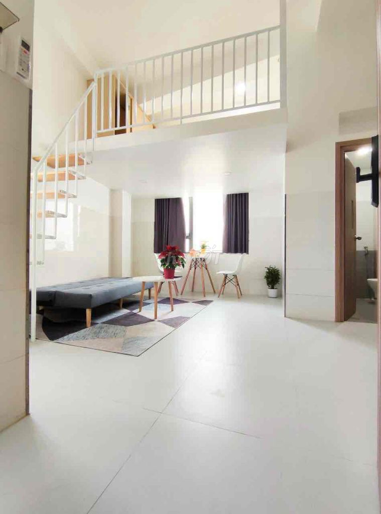 The good price room is clear of furniture right here at Phan Đình Phùng_ security