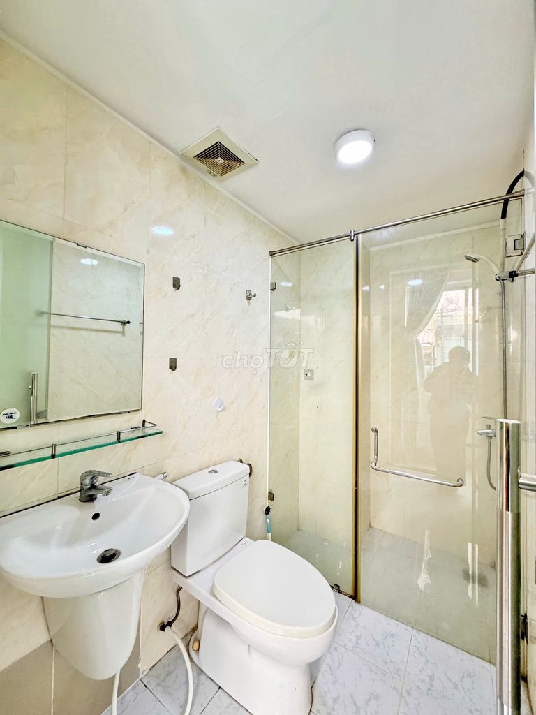 Level 30 m2 high-level Cao Thắng County 3 near bv from