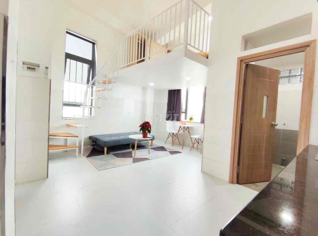 Rent a super-wide service apartment - four million eight a month.