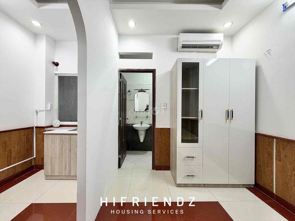 Rent a full interior kitchen bedroom right here intown Cộng Hoà.