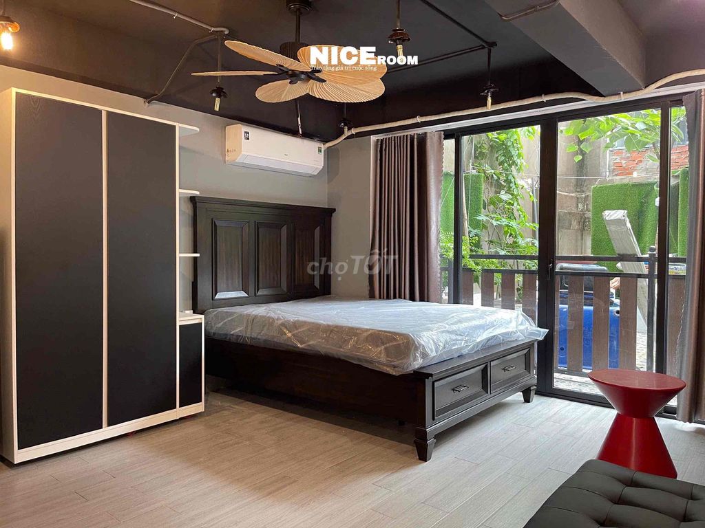 Rent a high-class apartment with an empty garden - real room