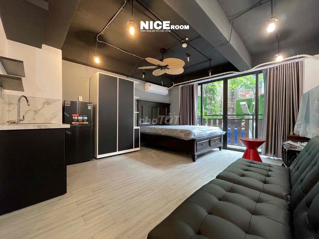 Rent a high-class apartment with an empty garden - real room