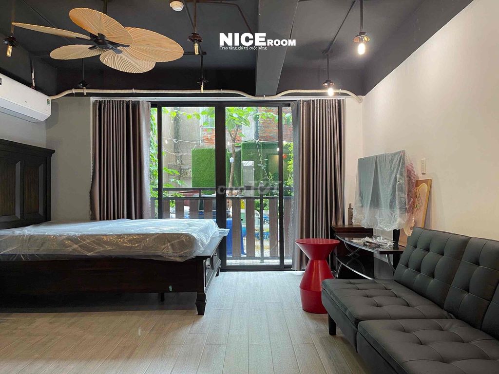 Rent a high-class apartment with an empty garden - real room
