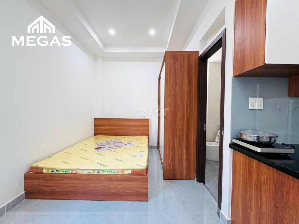 The new building apartment is 100%-full interior - right Phạm Văn Đồng - emart pvt