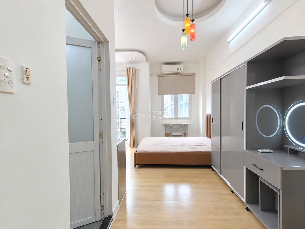 New balcony suite is 100% new - full interior - in flower-town park