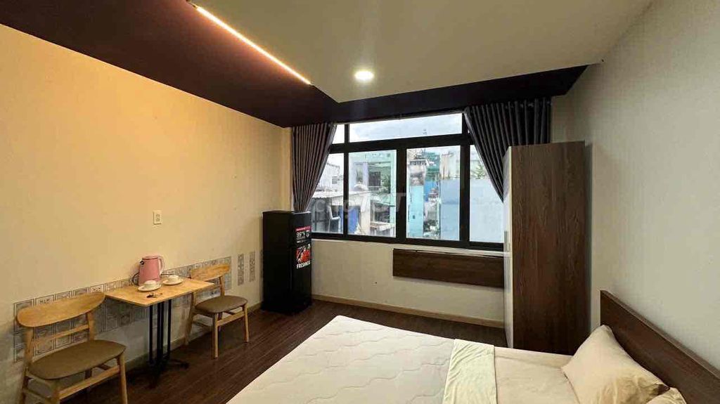 The high-end studio apartment is a large, cool, Phó Đức Chính district 1.