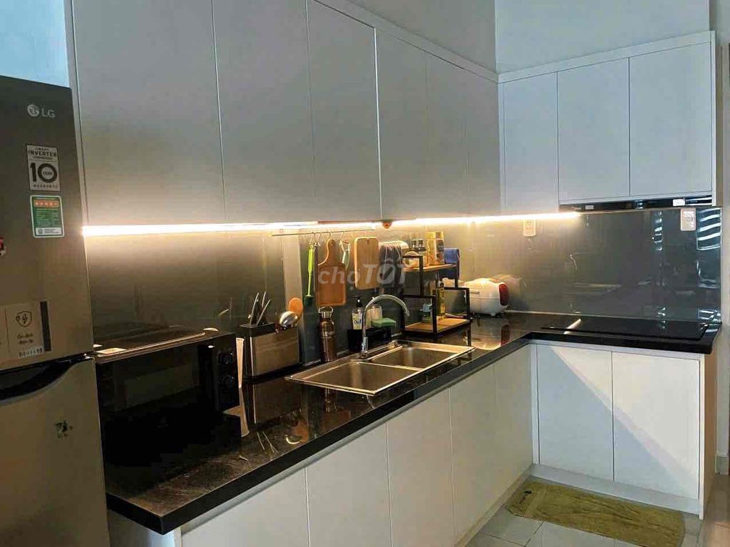 The two bedrooms have a six-million-dollar interior, Saigon, Intela.