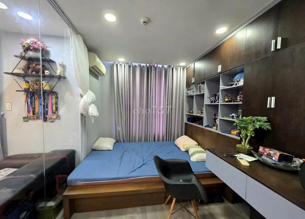 Rent an acb-Bub-Hub-Hub-Sub, three bedrooms full of furniture for 14 million a month.