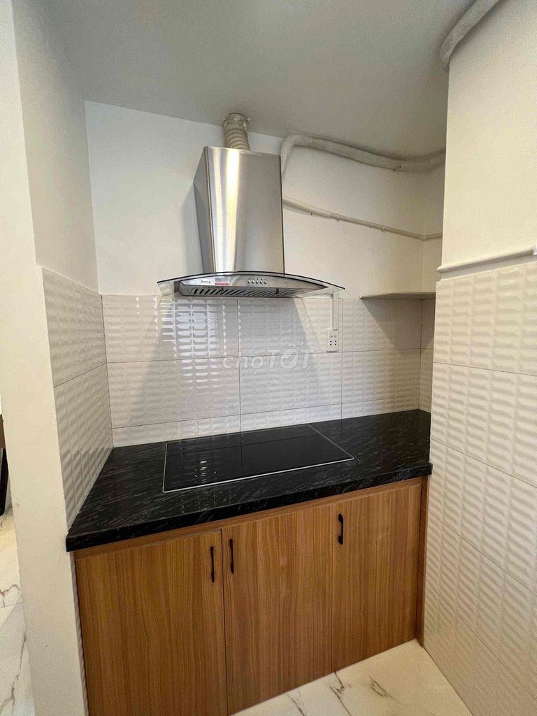Rent the studio with a full-scan kitchen in Lê Văn Sỹ District 3.