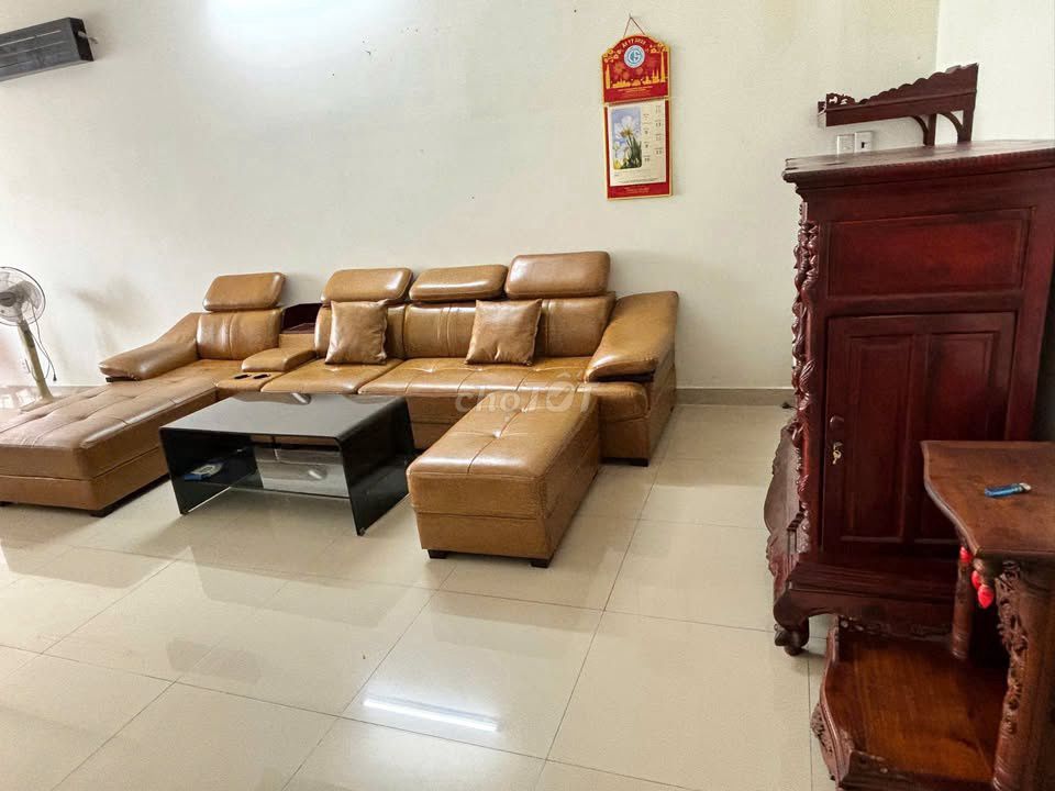 Rent C/c Ruby Garden, 0-2 Nguyễn Sỹ Sách-0-0-3 bedrooms, full interiors for 11 million a month.