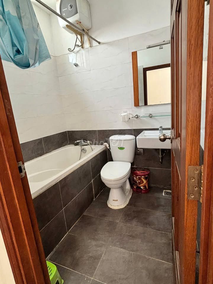 Rent C/c Ruby Garden, 0-2 Nguyễn Sỹ Sách-0-0-3 bedrooms, full interiors for 11 million a month.