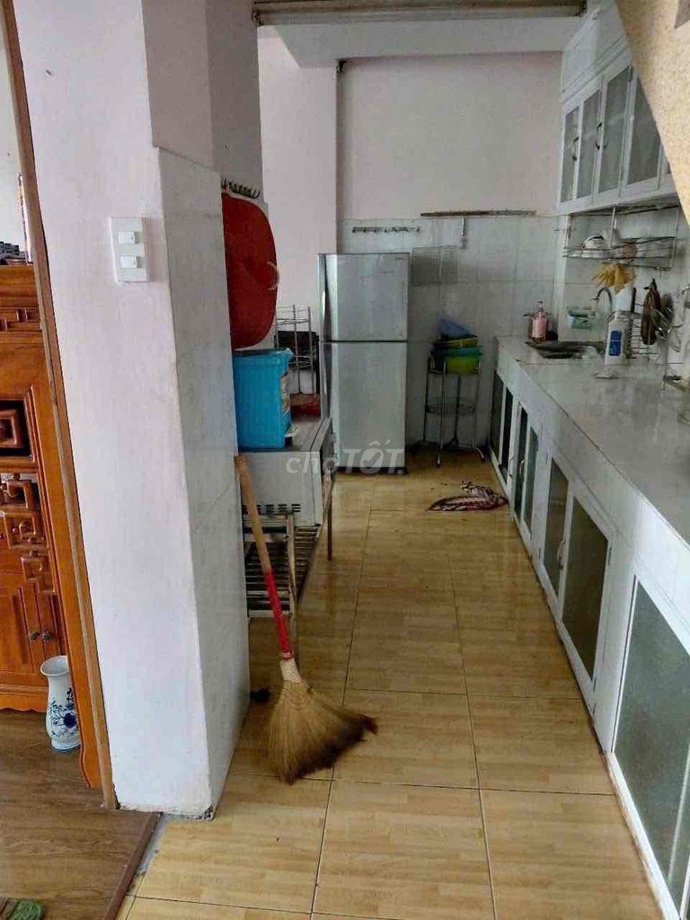Rent TUCKE Tây Thạnh apartment area 105 meters 3 bedrooms 2 3 million toilets