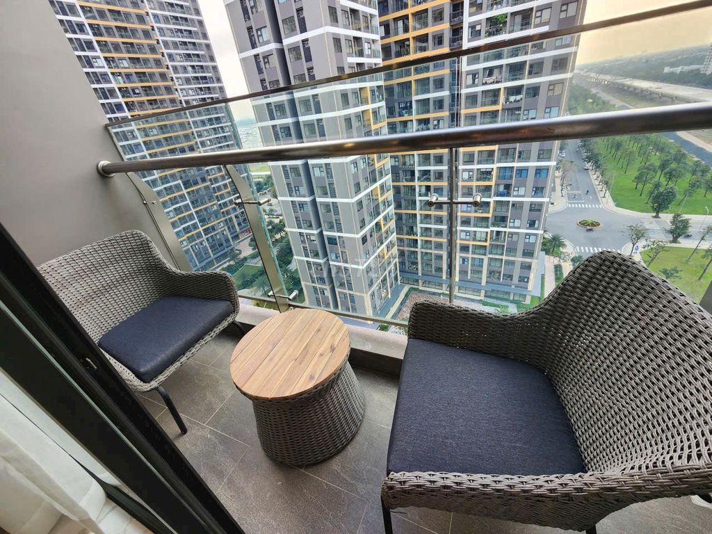 Rent two bedrooms.