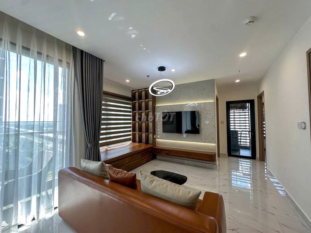 Rent two bedrooms.