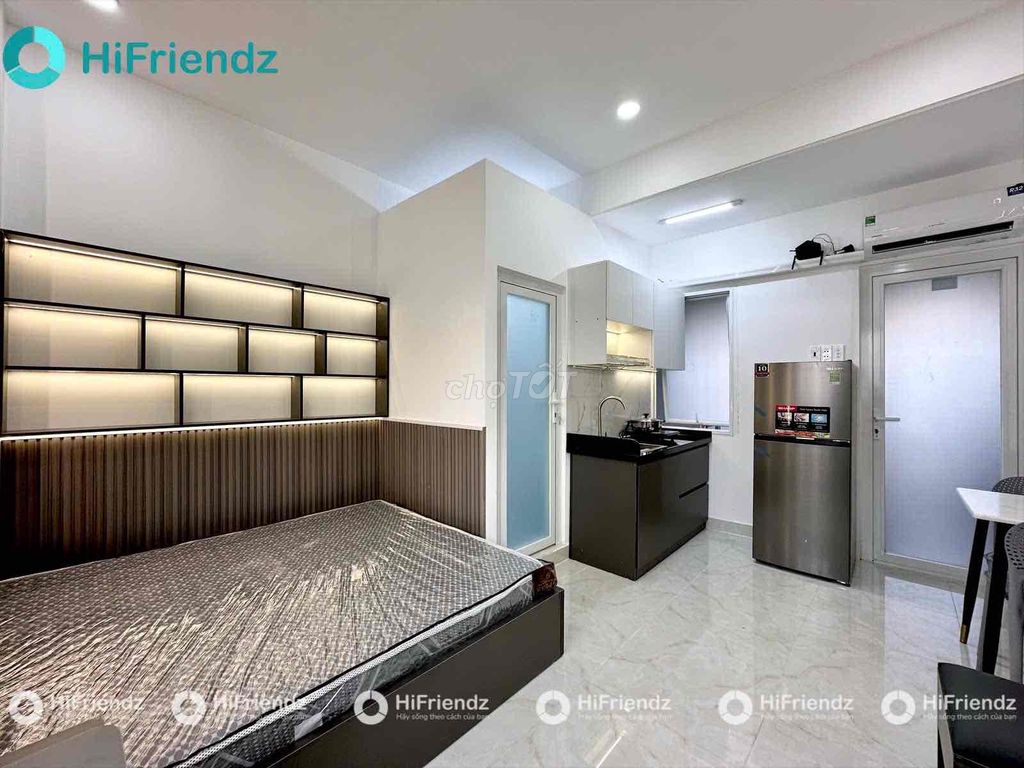 studio style tone tone fine wood - large cool windows in silver